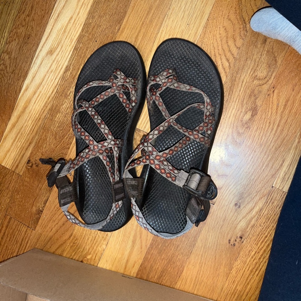 Chaco sandals brown size 8